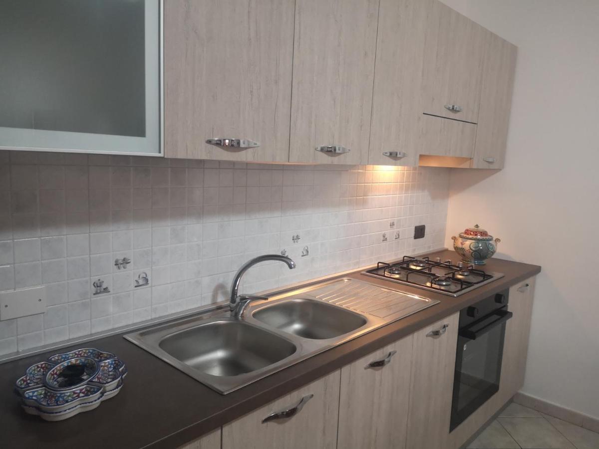 Casa Vacanza Da Samuele ซานวิโต โลคาโป ภายนอก รูปภาพ