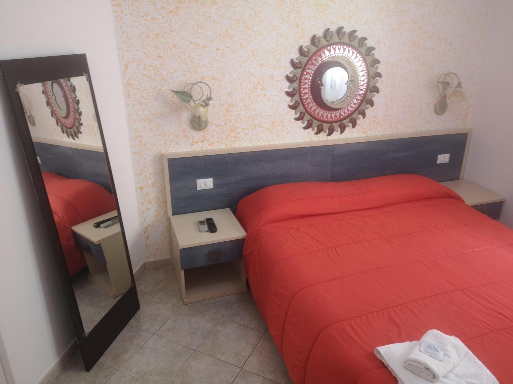 Casa Vacanza Da Samuele ซานวิโต โลคาโป ภายนอก รูปภาพ